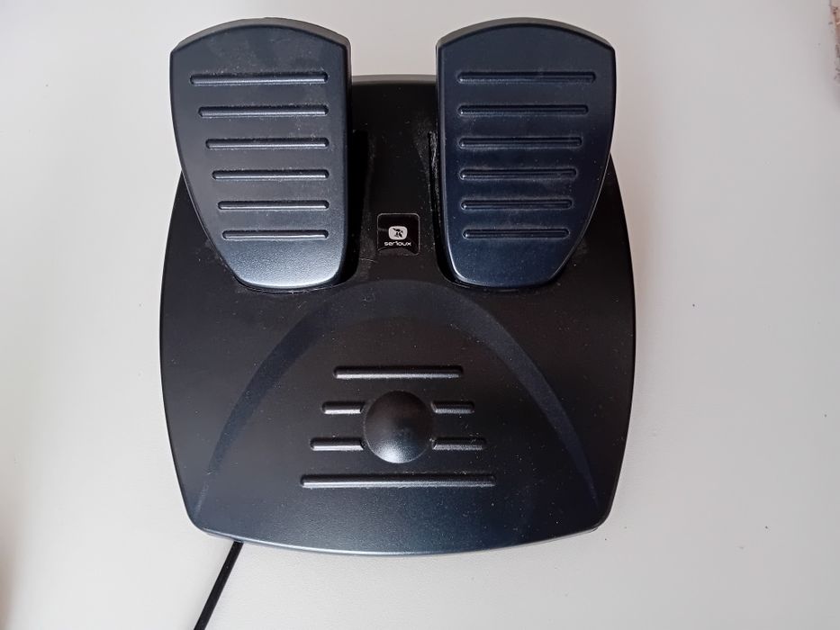 Volan Gaming Serioux SRXW-UNIV9 – compatibil PC / PlayStation / Xbox