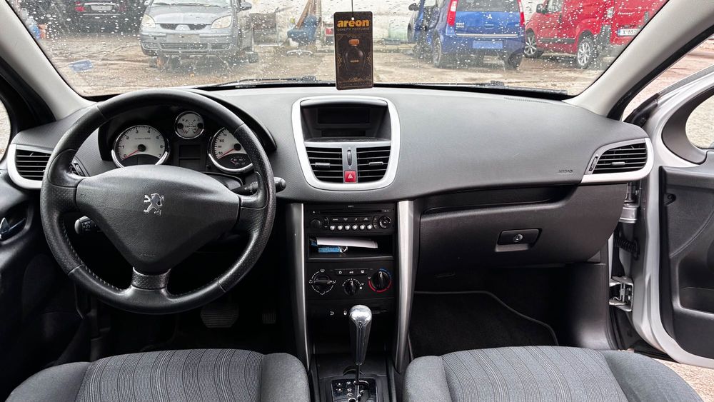Peugeot 207 1.6 16v VTi