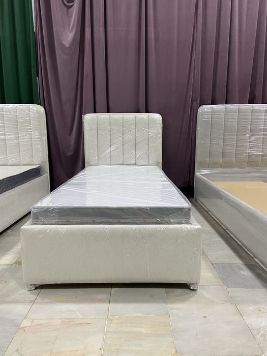 Yumshoq Krovat 2 kishilik bezmatras