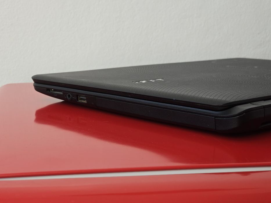 Laptop Aspire ES 1-532G