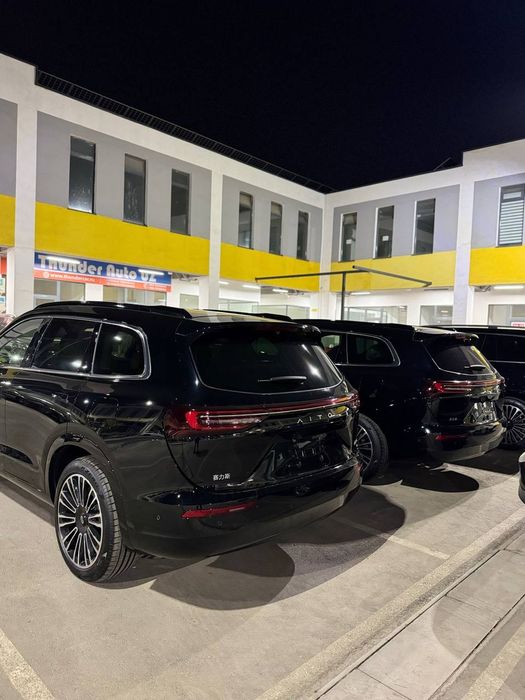 AITO M7 2025 5seats 6seats от 40.000$ до 50,000$