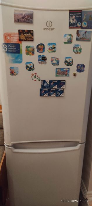 Продам 2 холодильник LG  INDESIT