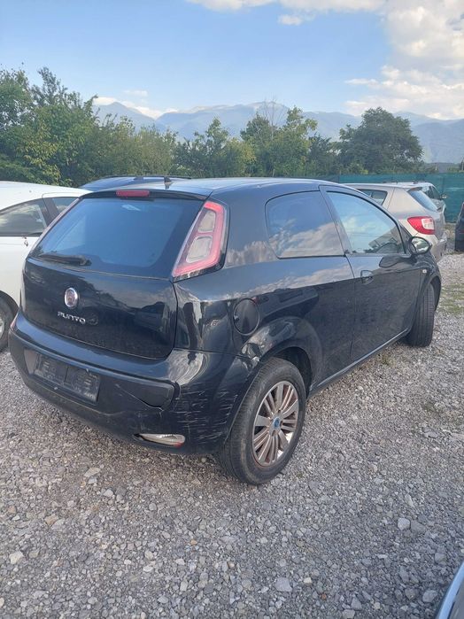 Fiat Grande Punto 1,2 i , Фиат Гранде Пунто Ево на части!
Юни 2010