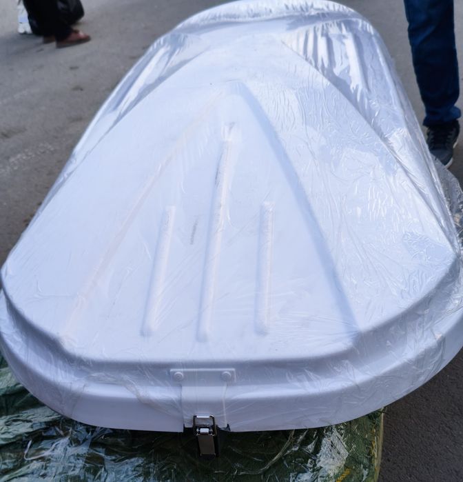 Автобокс белый 650л.
