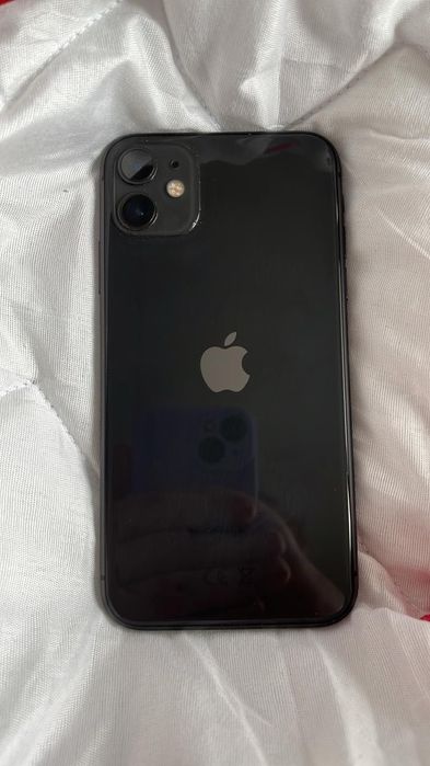 Продам айфон 11 в хорошем состоянии
