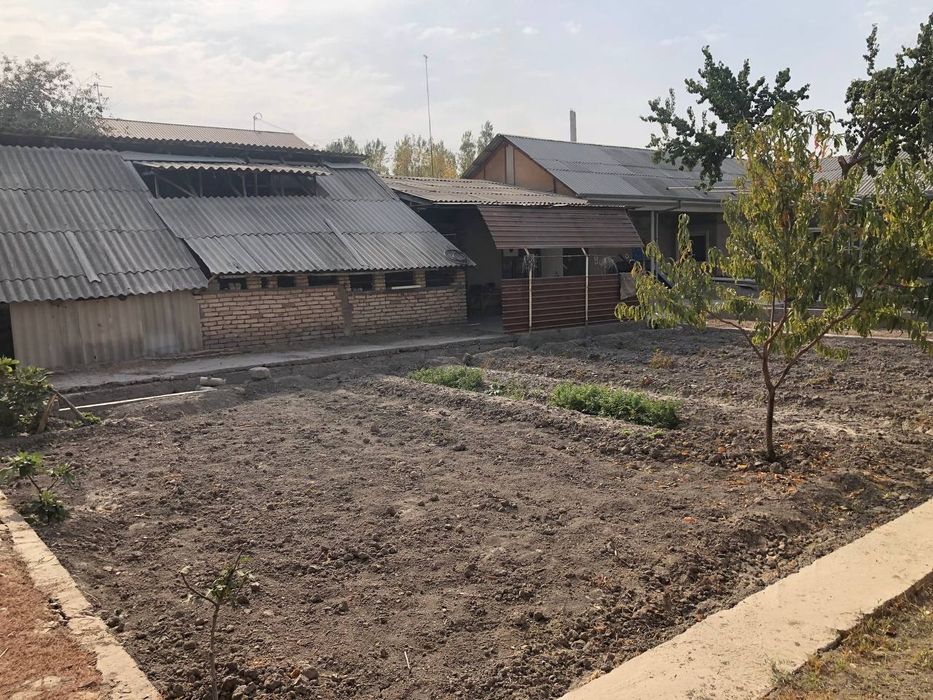 Бука туманида уй сотилади