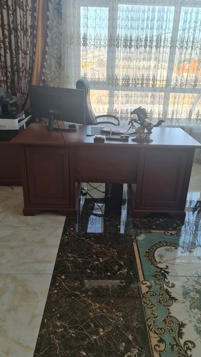 продам мебель  офис руководителя в полном комплекте