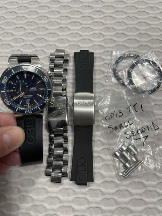 Diver 1000 m.    Oris tt1. Small second