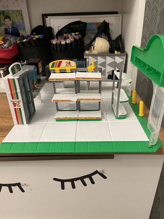 Магазин игрушка