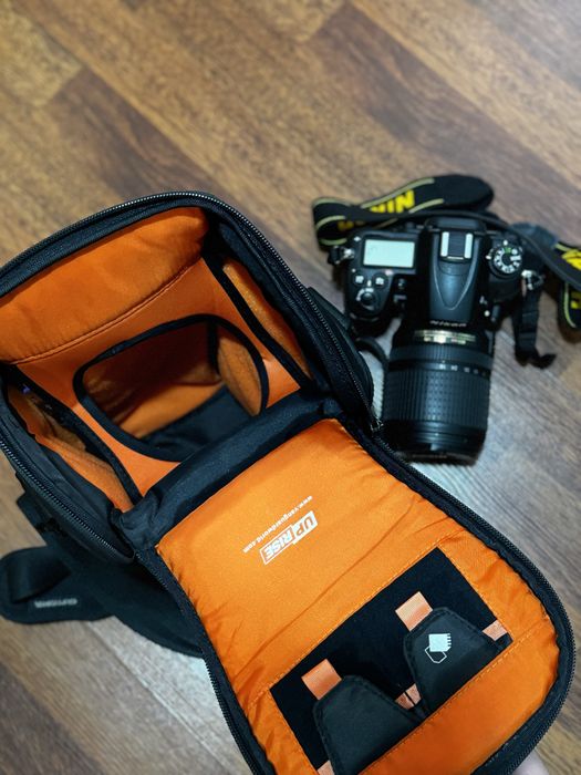 Nikon D7000 полный комплект