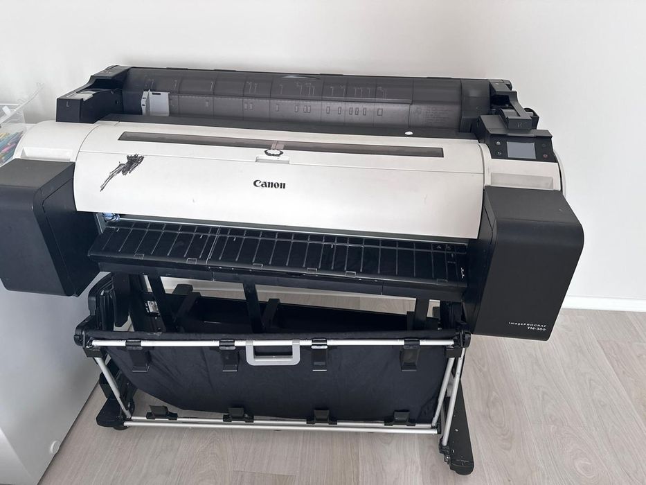 Плоттер Canon TM300 A0+ формат. 150000 тга.