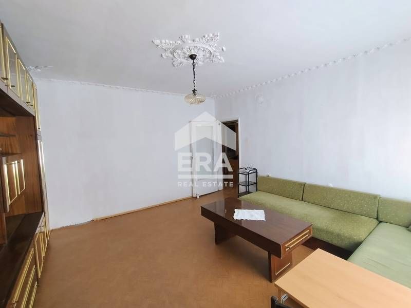 Тристаен тухлен апартамент Кърджали кв. Възрожденци