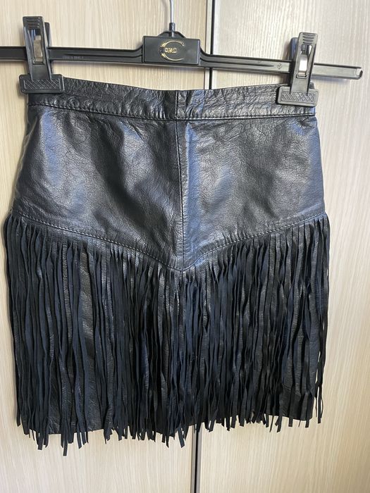 Пола Elisabetta Franchi. Пола H&M. Рокля