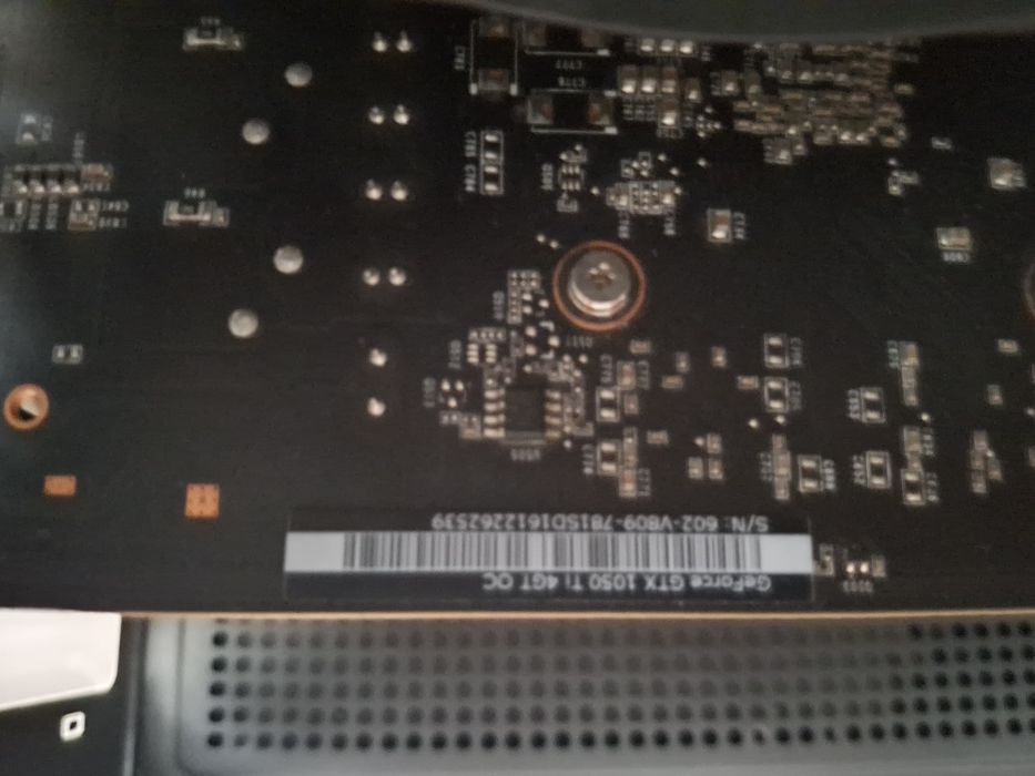 Vând PC ,Urgent! Perfect funcțional .Preț negociabil!