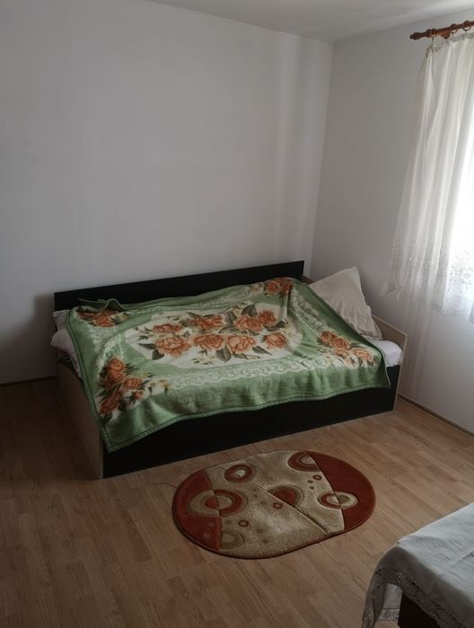 Vand Apartament Alesd BL D2 cu mansarda  2 beciuri +2 locuri parcare