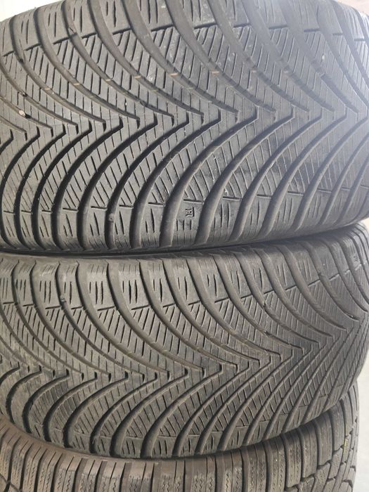 2бр.всесезонни гуми 225/45/18 Hankook