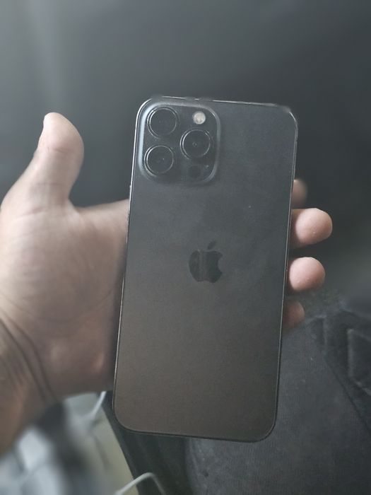 Iphone 13 pro max . 77 yonkost