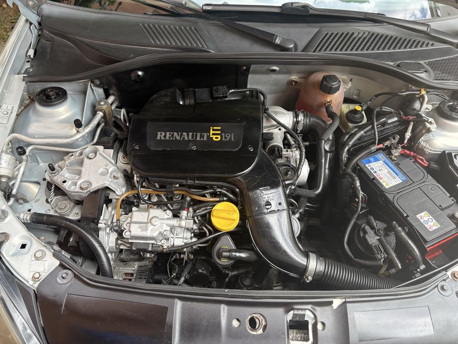 RENAULT Clio