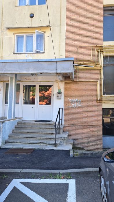 Garsoniera de vanzare