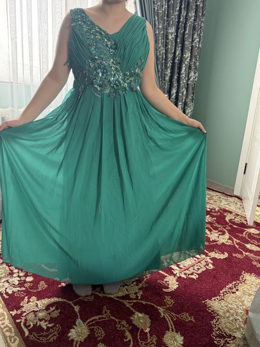 Продается вечернее платье