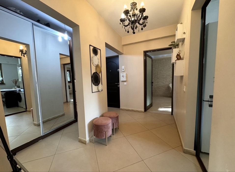 De închiriat apartament cu 2 camere