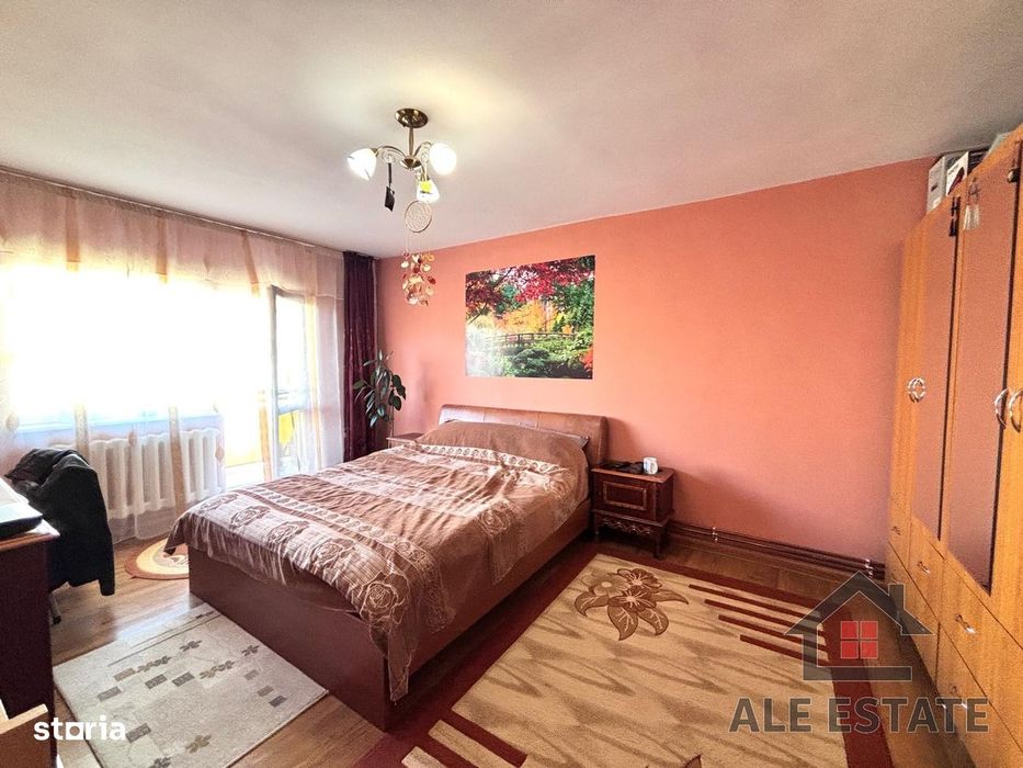 Apartament 4 camere, 2 bai, 2 balcoane, et.2, zona Parcul Teilor-Turda