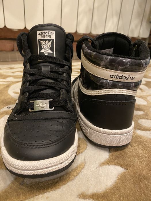 Маратонки боти Adidas