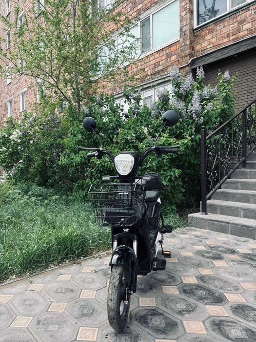 Продам эллектроскутер.