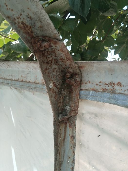 Теплица сотилади конструкторлик хохлаган размерга йеғиб олсез бўлади