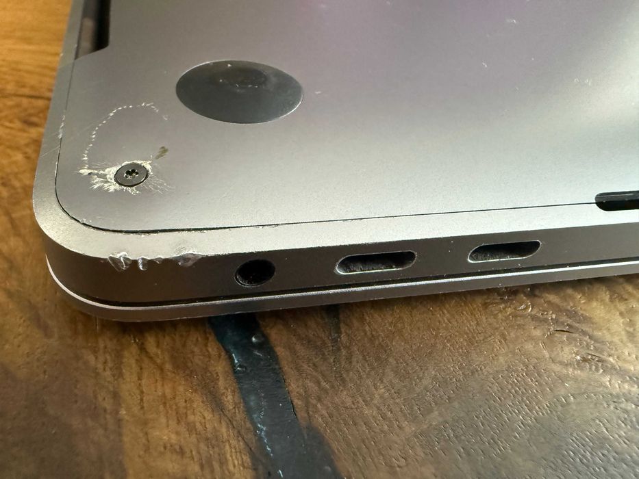 Macbook Pro 16" 2019 i7 16gb ram 512gb ssd
