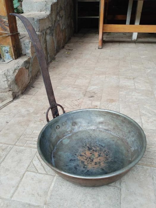 Стар меден тиган