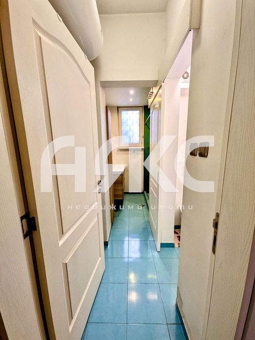 Продава се Тристаен апартамент в София, Изток - 91 кв.м за 2130 €/кв.м - Снимка #7