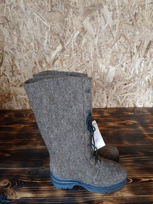 Продам валенки новые