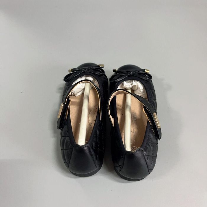 Туфли новые детские