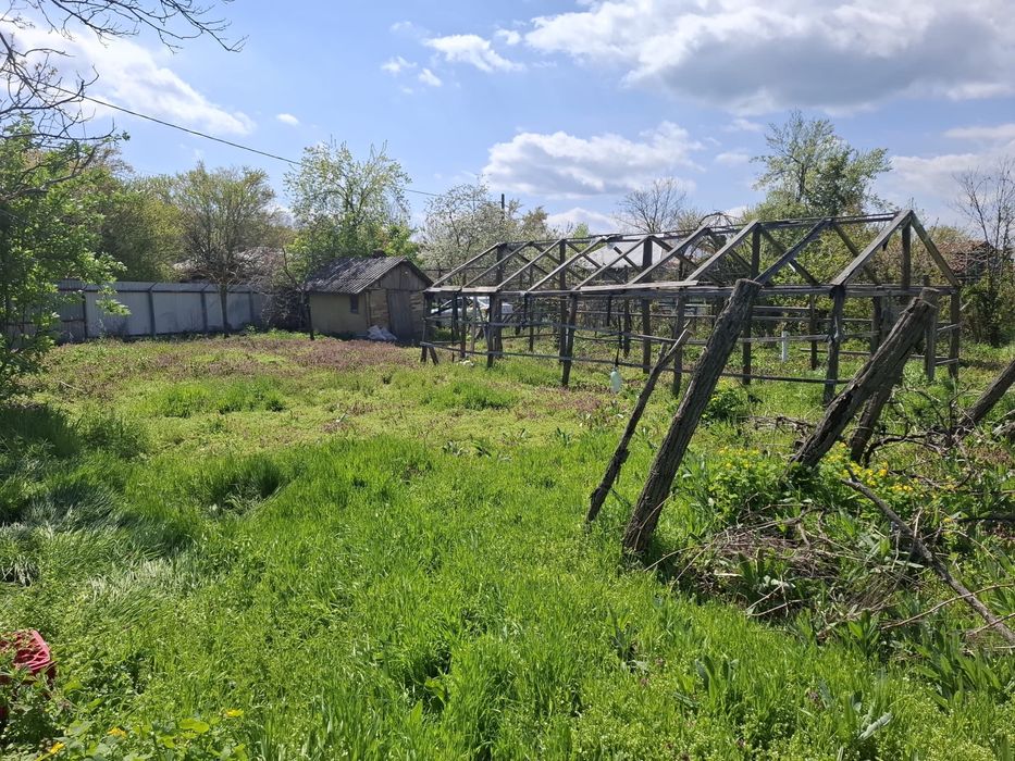 Casa 3 cam. + anexe, teren 2000mp, drum asfaltat Barcanesti(Ialomita)