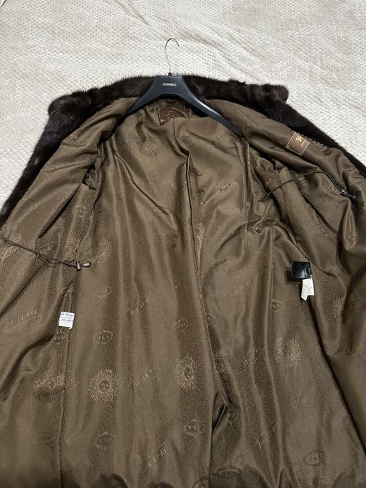 Продам норковую шубу