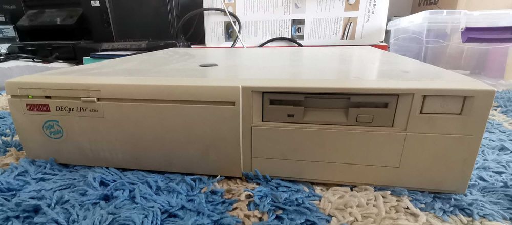 Unitate pc 486 SX la 25Mhz , 4 Mb EDO RAM, HDD 170 Mb, flopy, retro