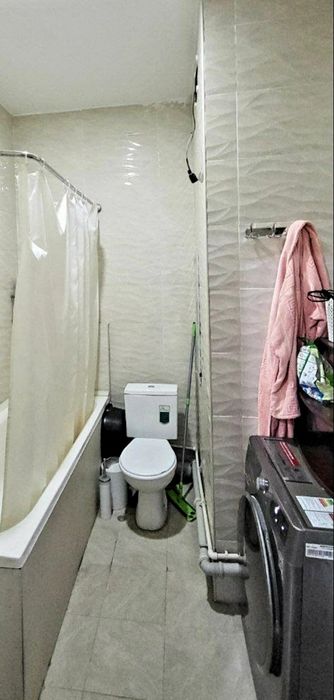 Сергели Янги Хайот-9 Срочно 2 комнатная, 70 квадрат.