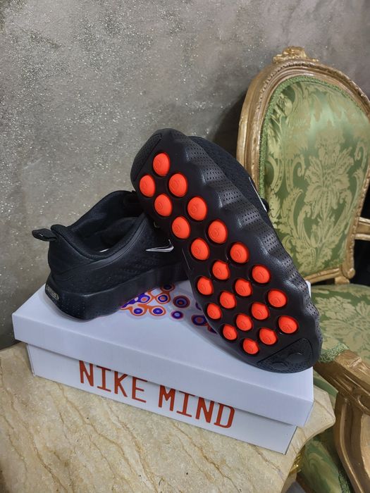 Se vinde Nike Mind