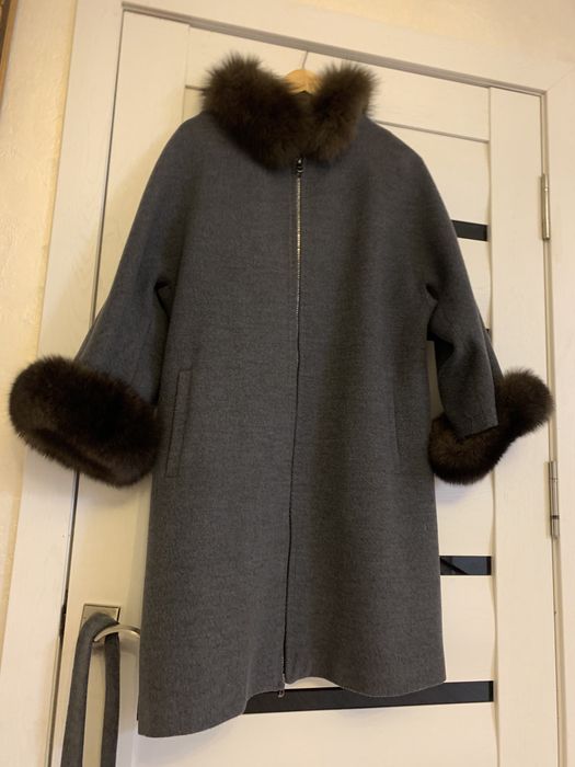 Пальто кашемировое.