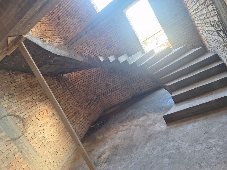 Бетонная лестница-от 200 000 тг