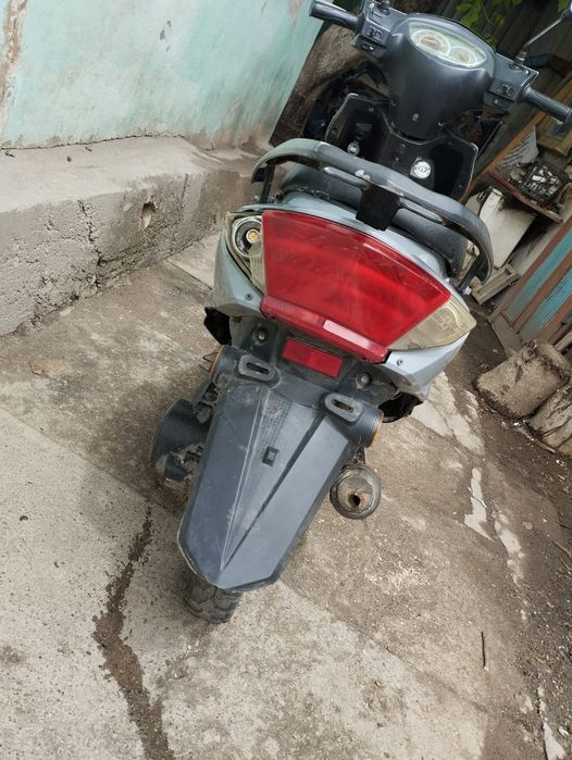 Продам мопед м8 срочно