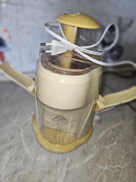 Соковыжималка старая