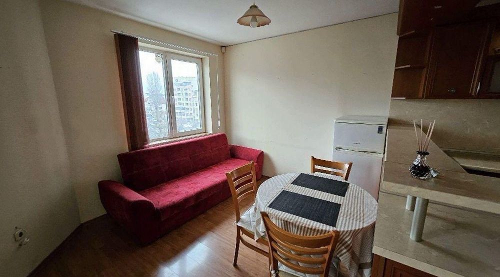 Дава се под наем Двустаен апартамент в София, Люлин 7 - 65 кв.м за 560.49 € - Снимка #1