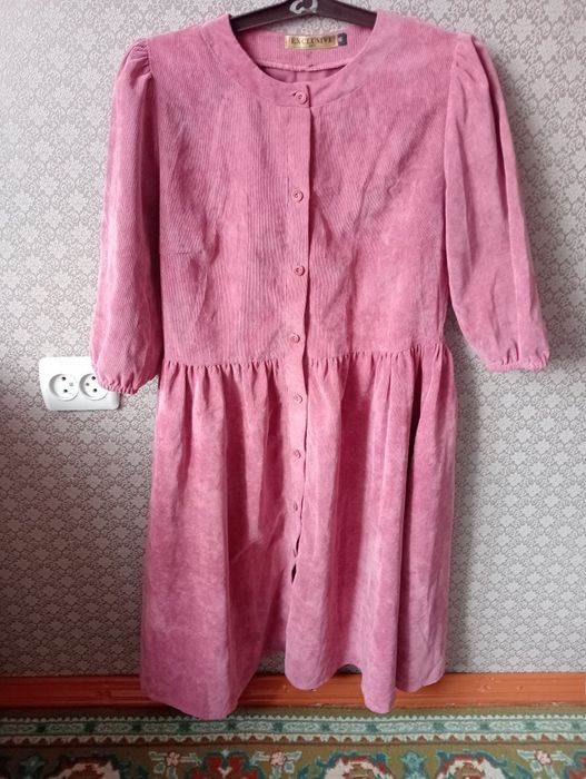 Платье вельвет 46