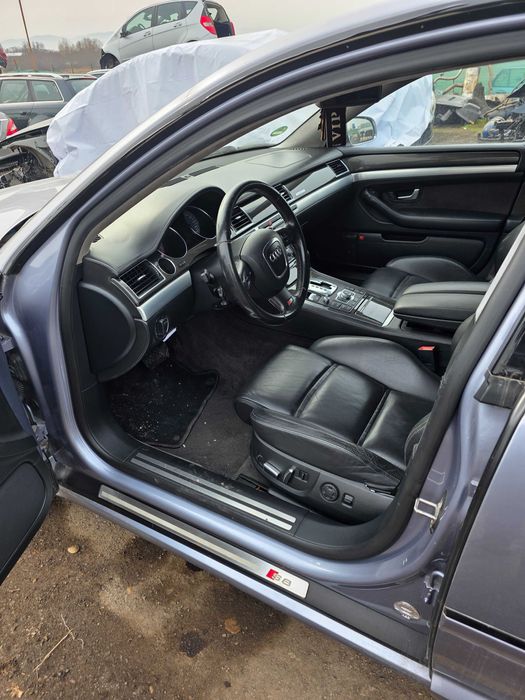 **САМО НА ЧАСТИ***  Audi S8 D3, 5.2 V10, Distronic, Bose, Алкантара