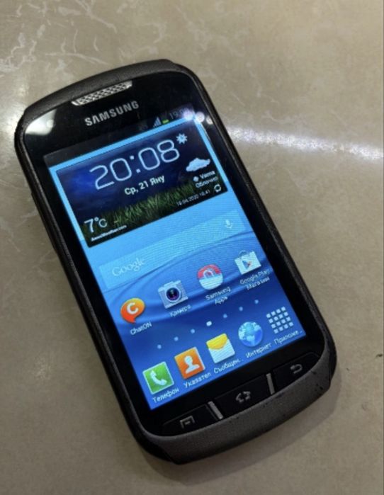 5 стари работещи телефона