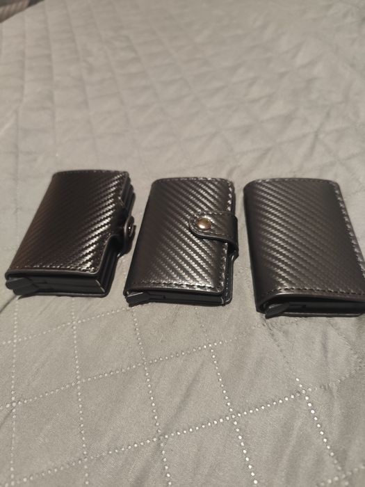 Кожен портфеил +държач за карти с RFID защита