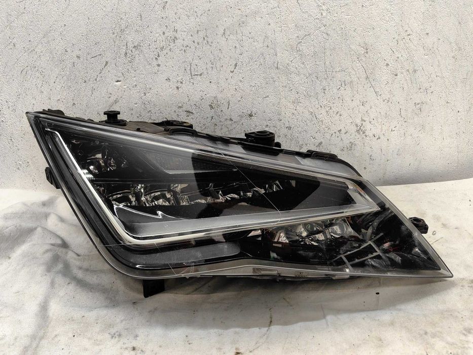 Оригинален фар Сеат Леон  Seat Leon Full Led