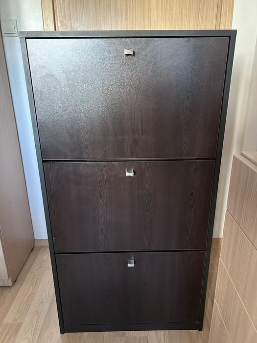 Шкаф за обувки цвят венге 120/46/26